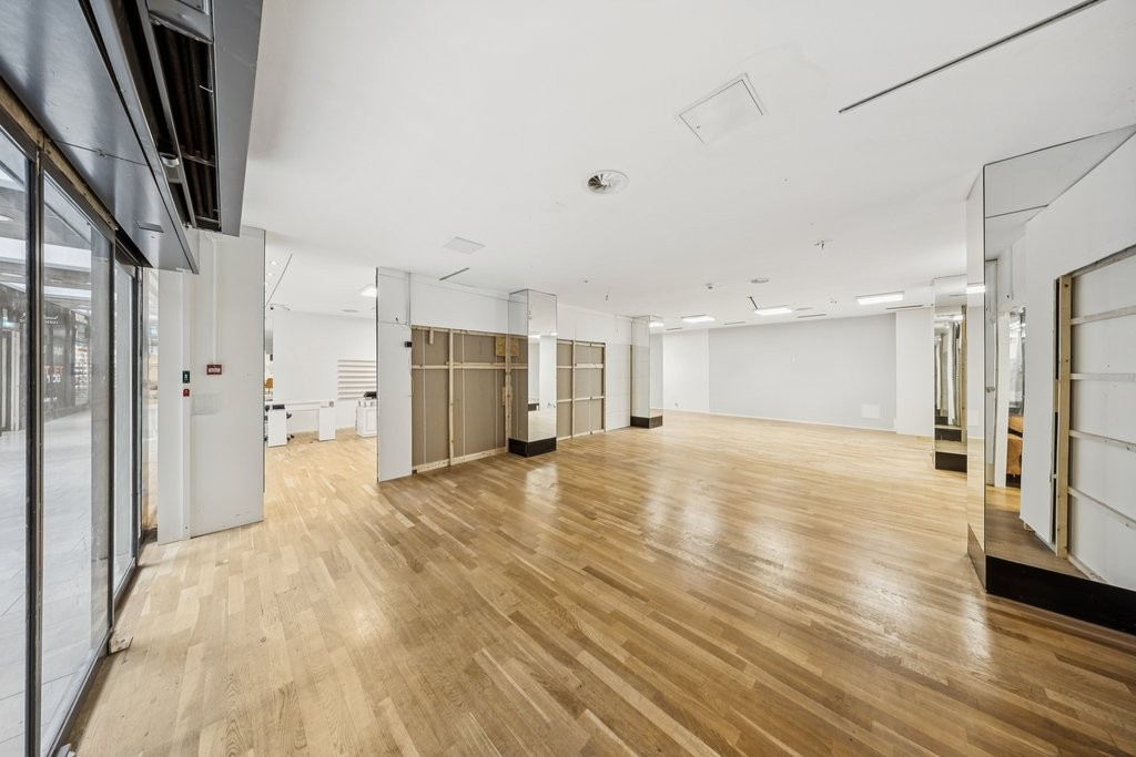 163m² shop, photo 5 of 8