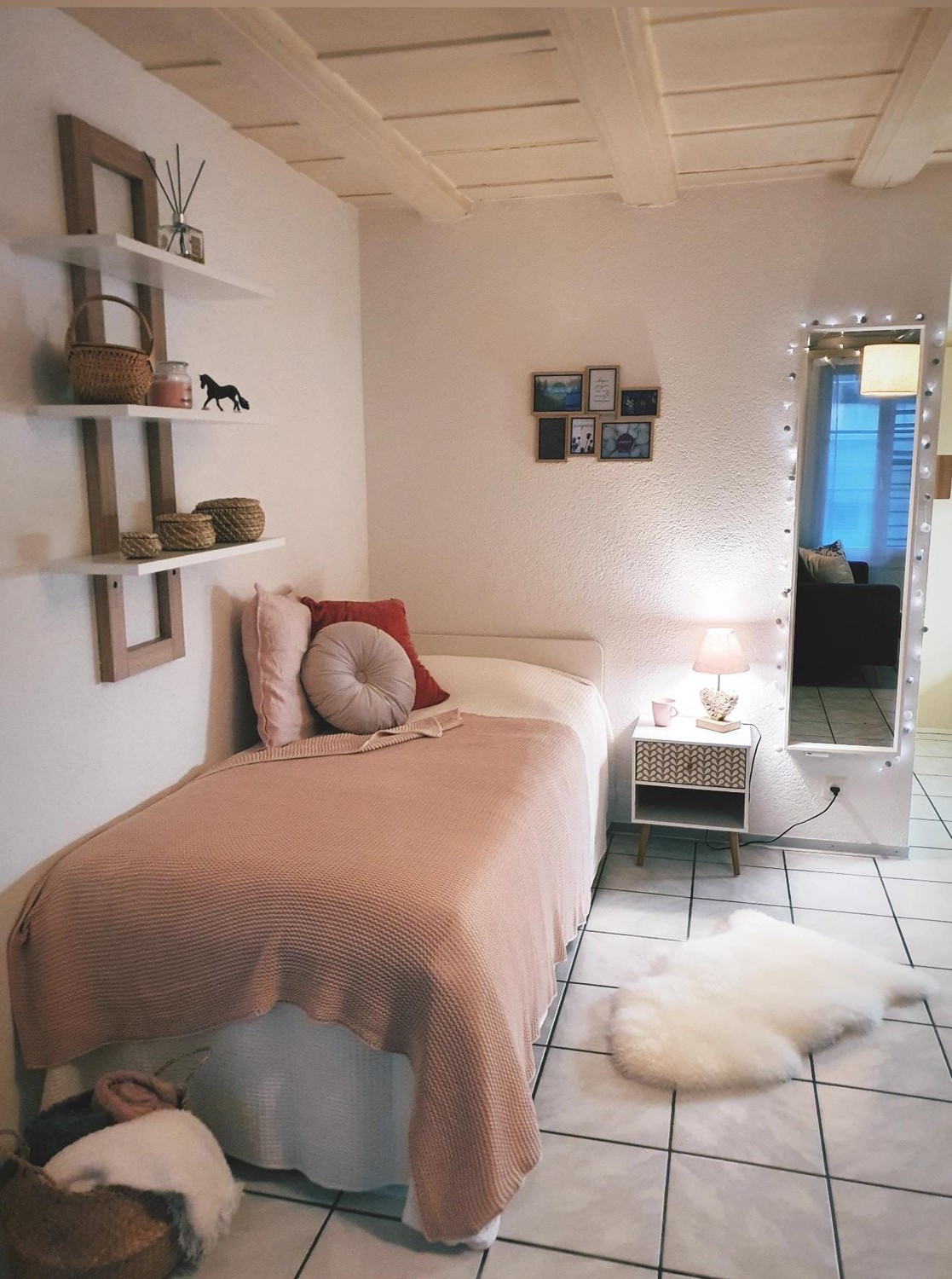 1 room studio, Foto 1 von 8