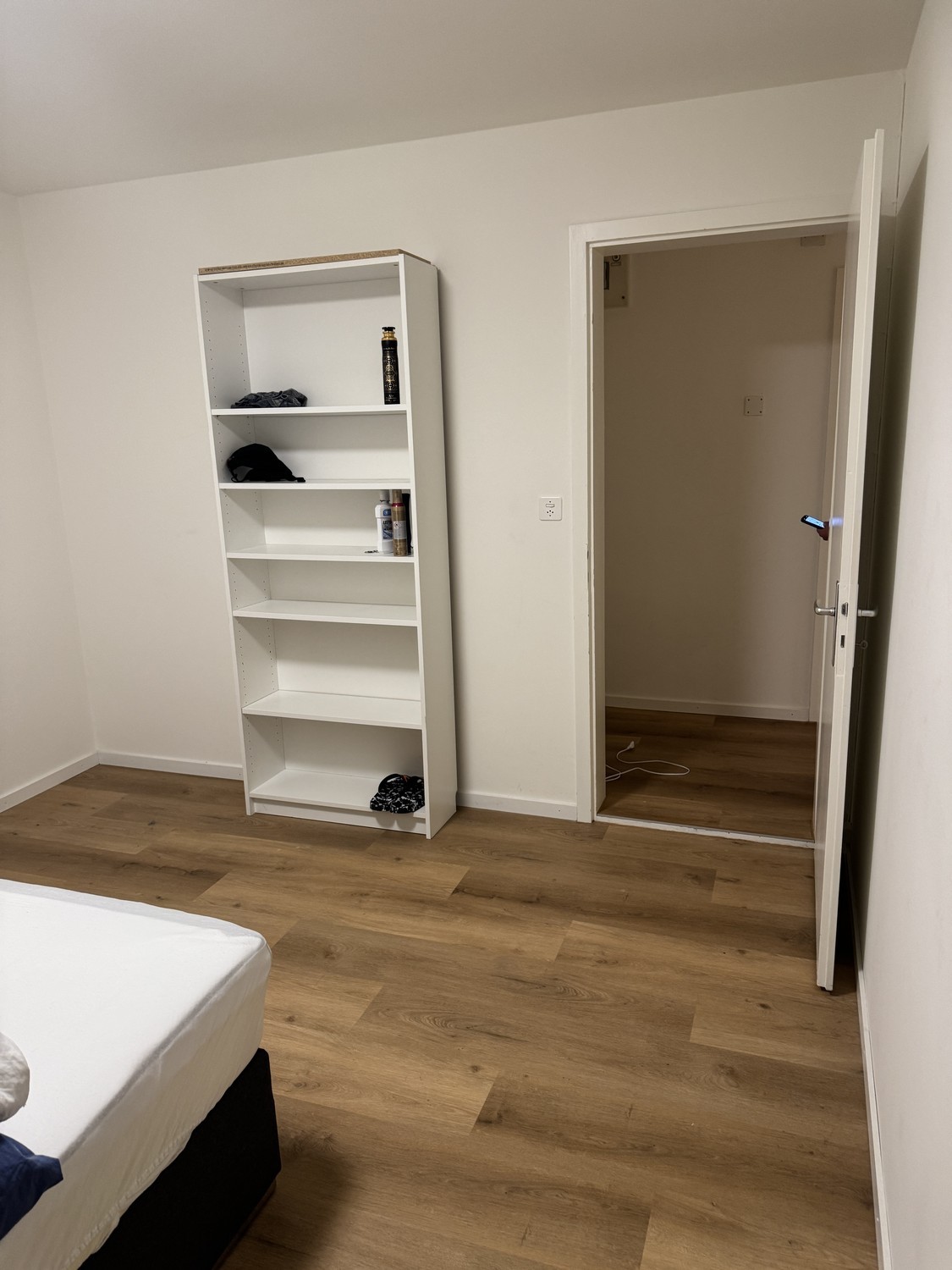 Room in a shared flat, photo 3 sur 6