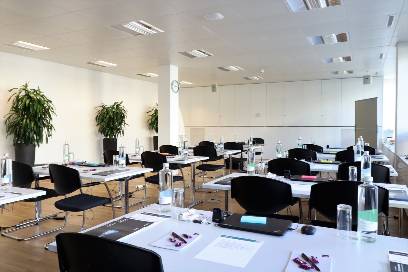 4376m² office, photo 6 of 10