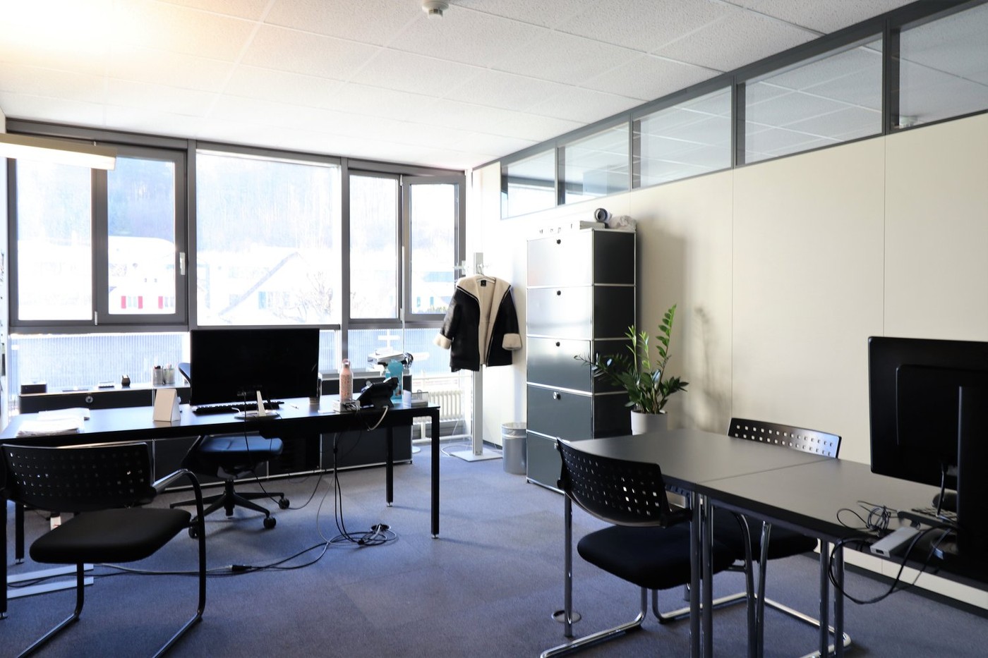 4376m² office, photo 8 of 10