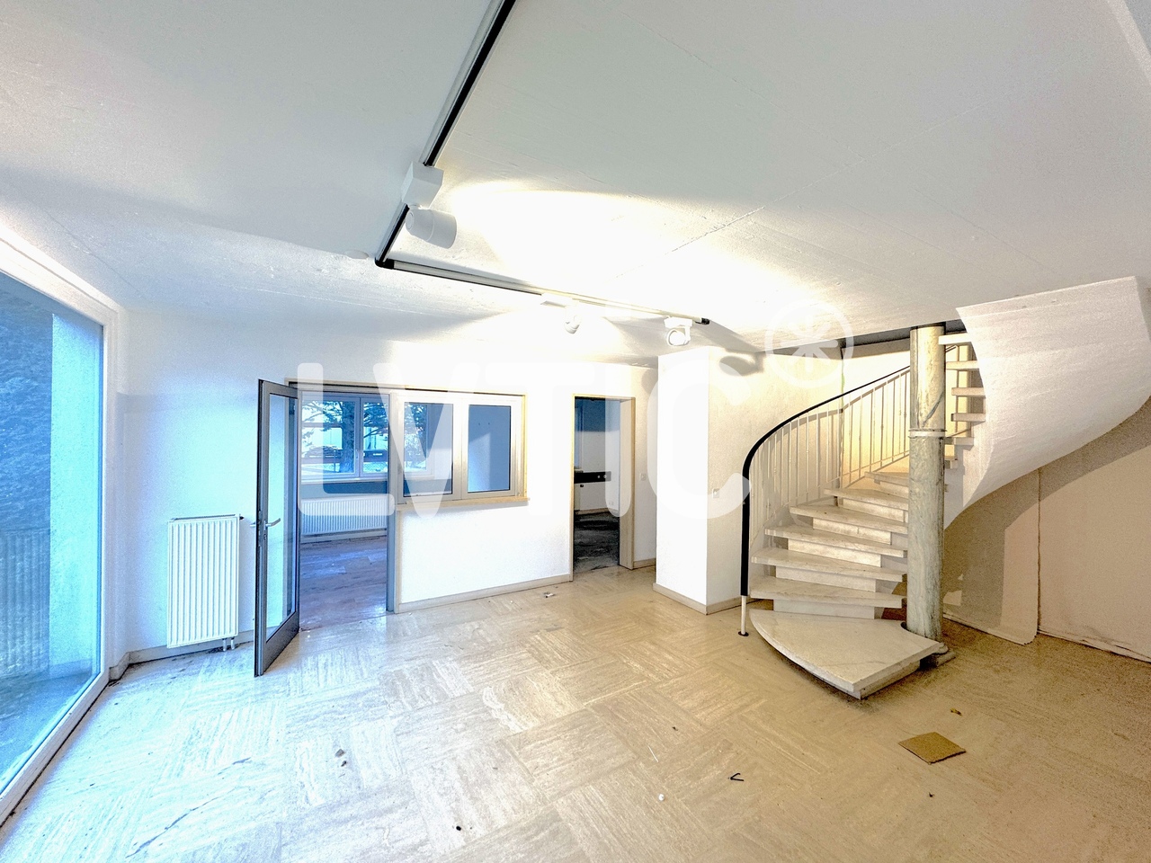 1500m² storage room, photo 3 of 6