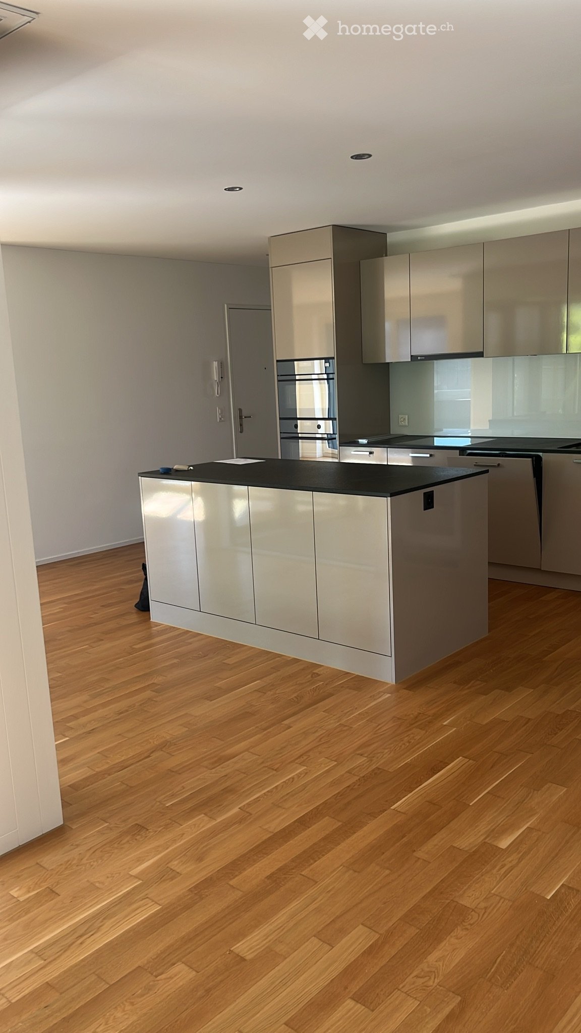 3 rooms apartment, photo 1 of 5