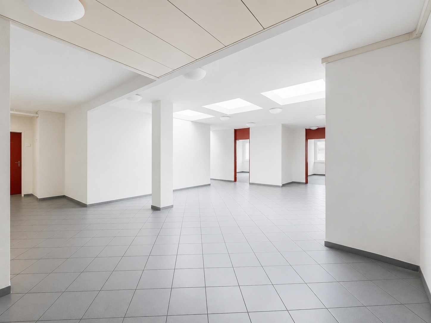 698m² office, photo 6 of 10