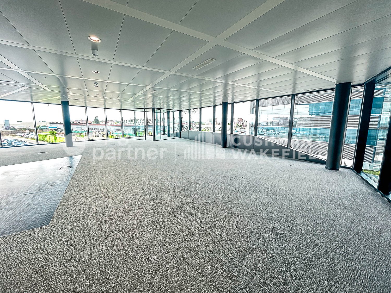 804m² office, photo 7 of 10