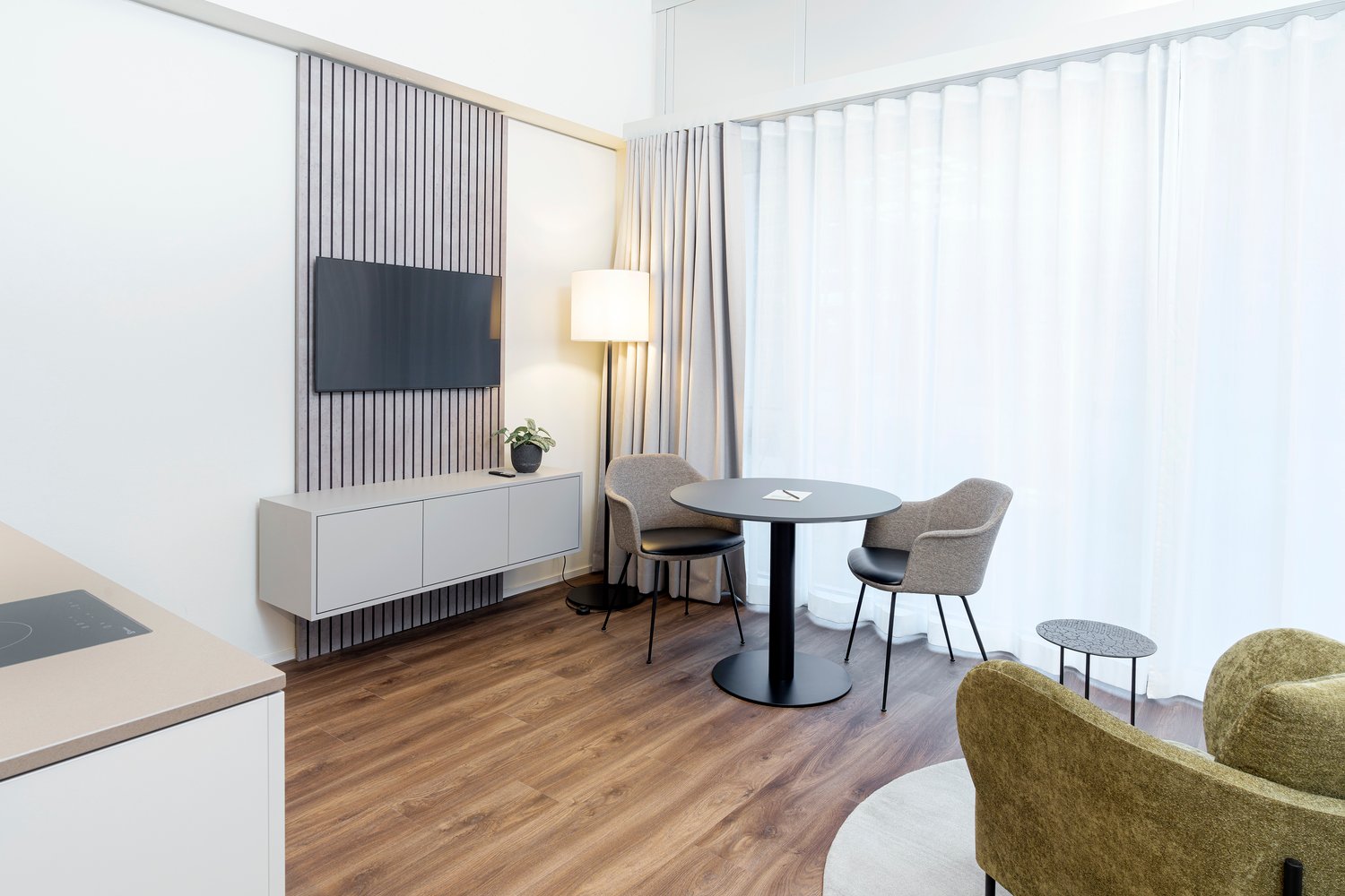 1 room furnished flat, photo 6 of 10