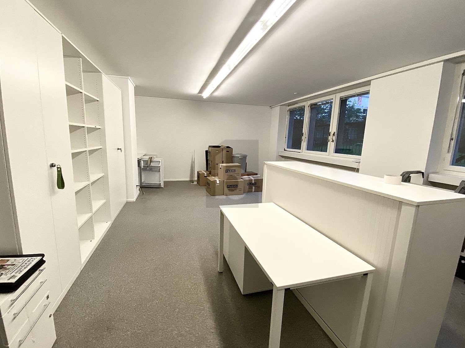 117m² office, photo 2 of 3