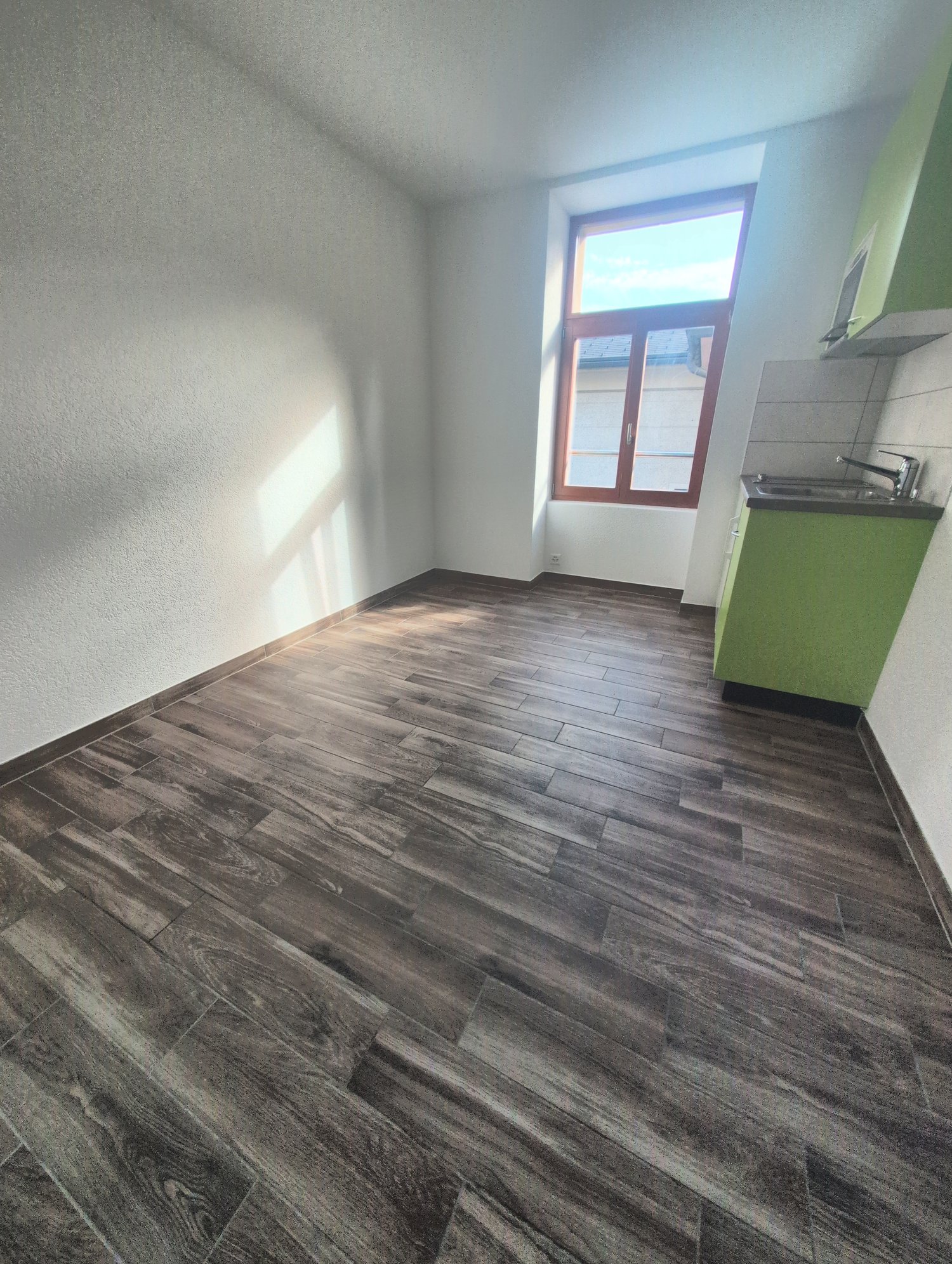 1 room studio, photo 2 of 7