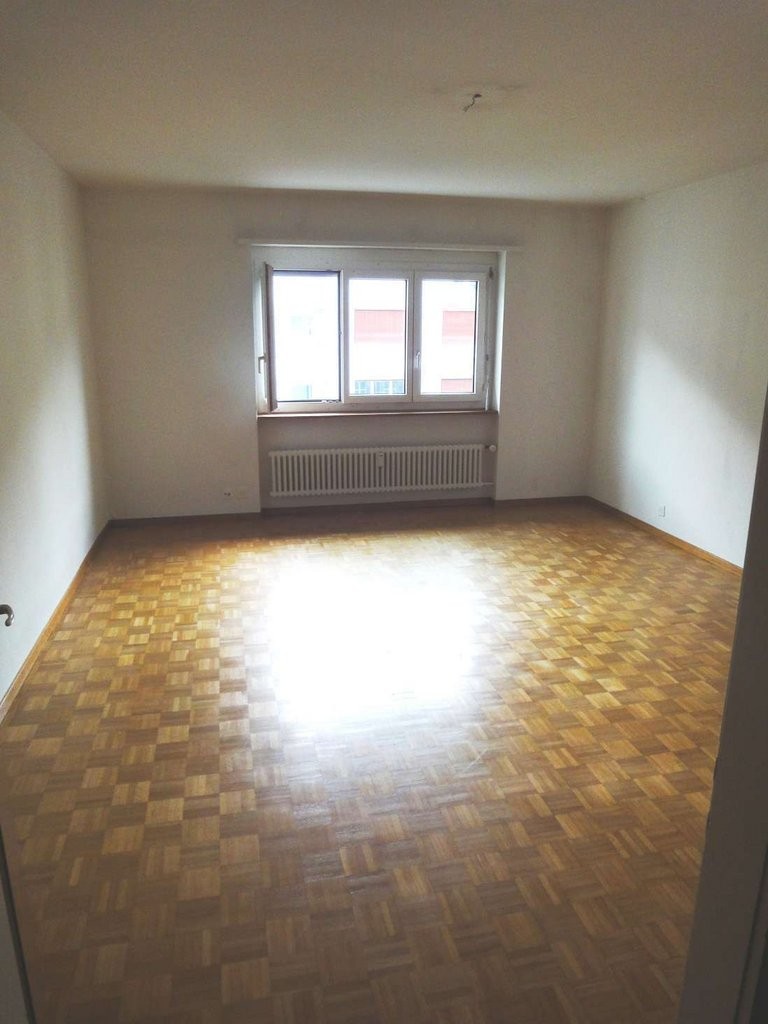 1 room single room, photo 2 of 6
