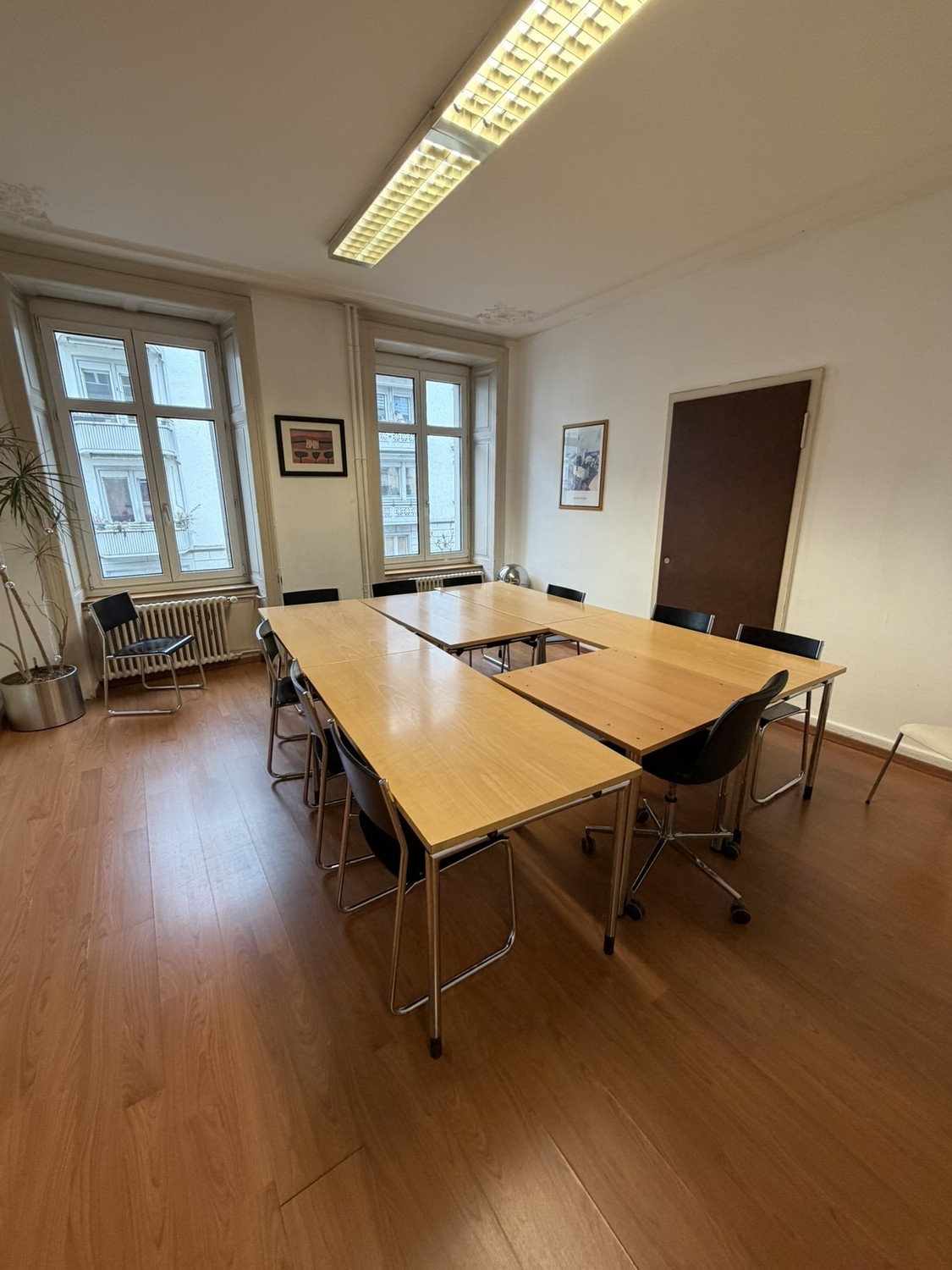 Office, photo 2 of 9