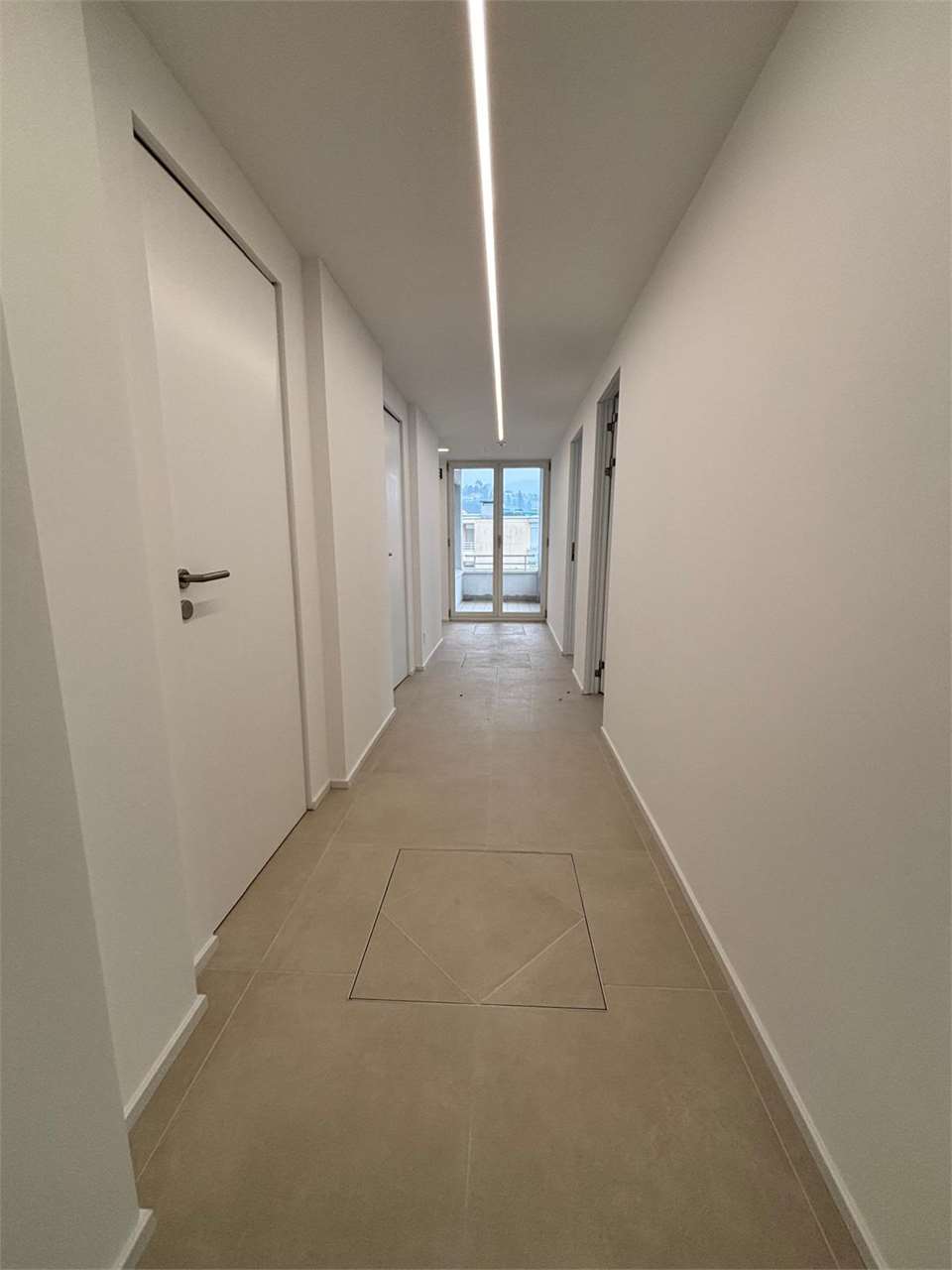 Office, photo 7 of 10