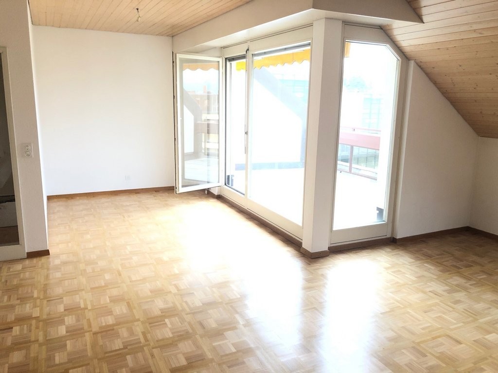 4 rooms apartment, photo 2 of 10
