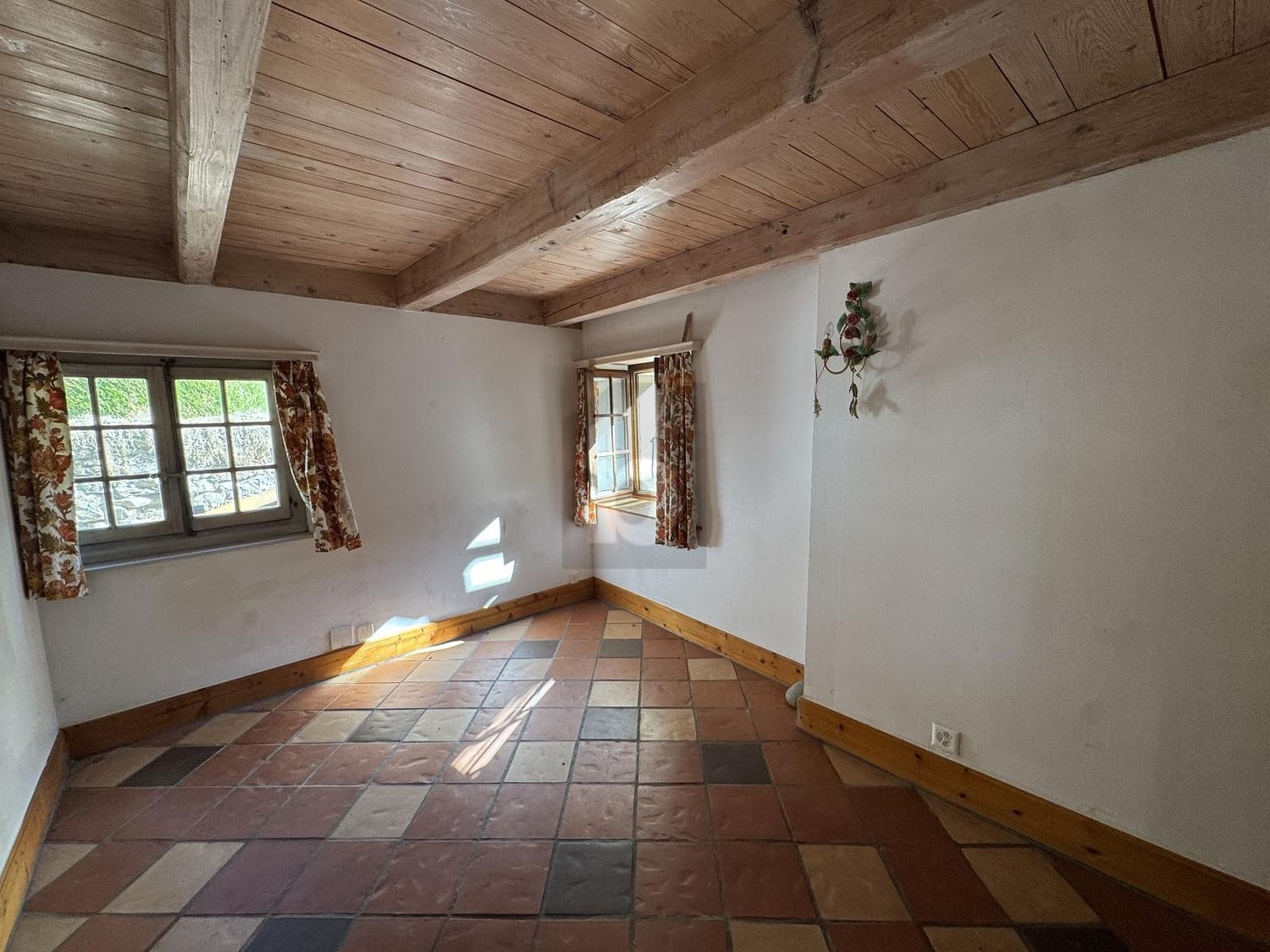 9 rooms single house, photo 4 of 4