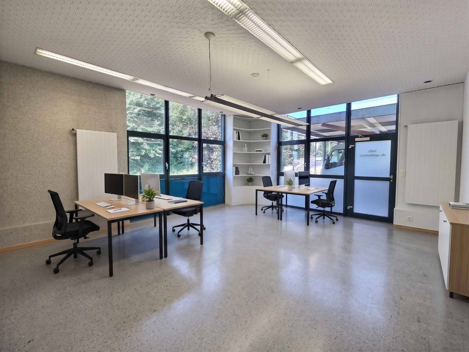 243m² commercial, photo 9 of 10
