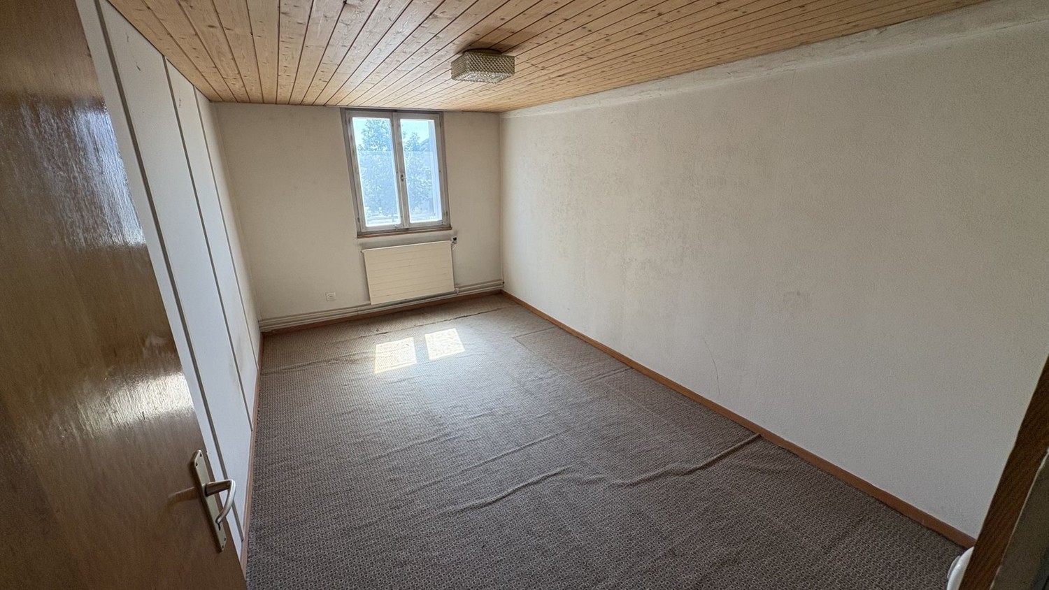 300m² commercial