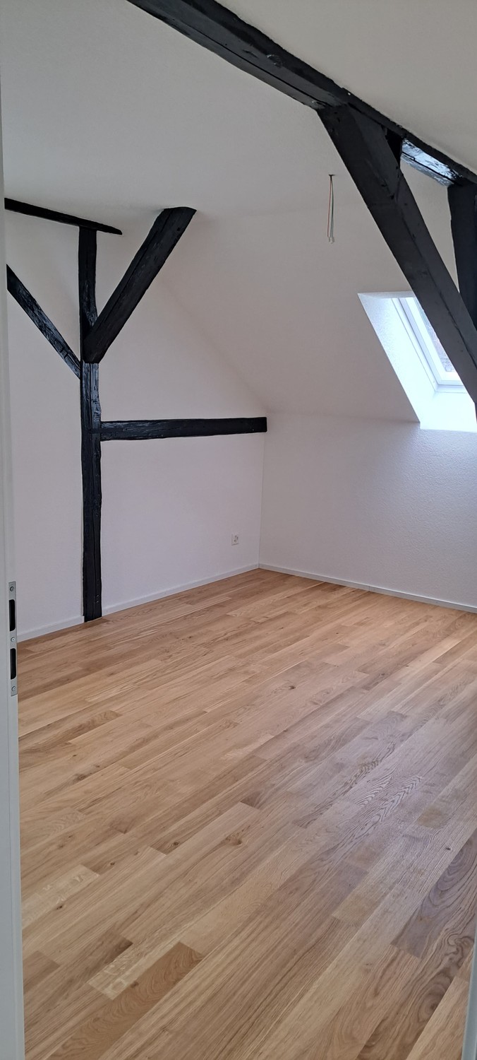 3 rooms apartment

Additional costs flat rate. No surprises with supplementary payments.