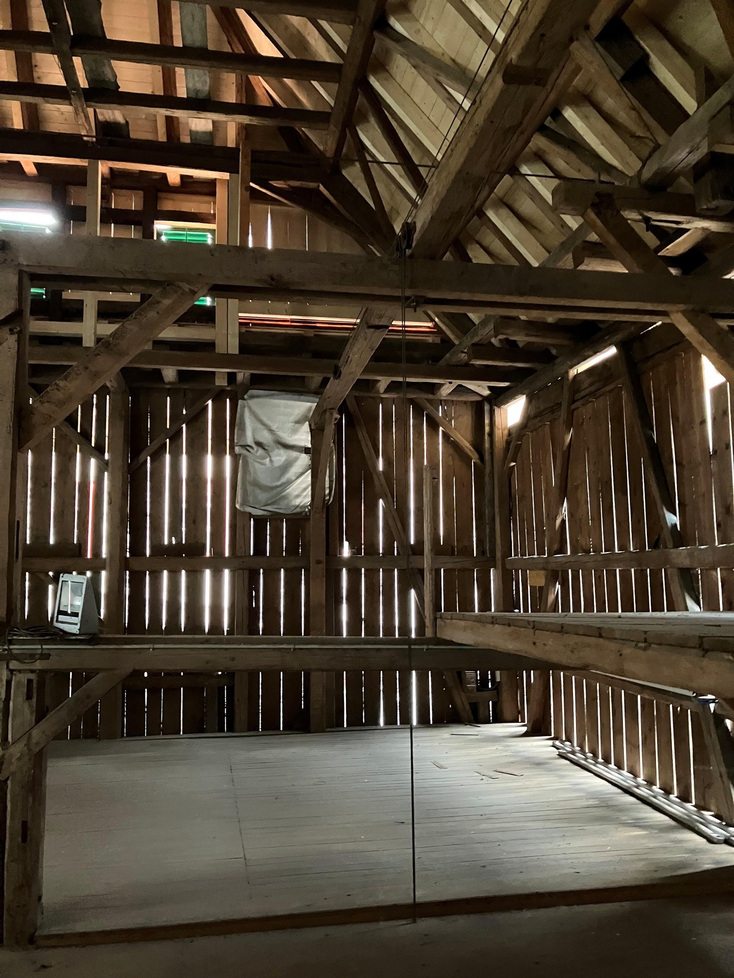 270m² storage room, photo 5 of 8