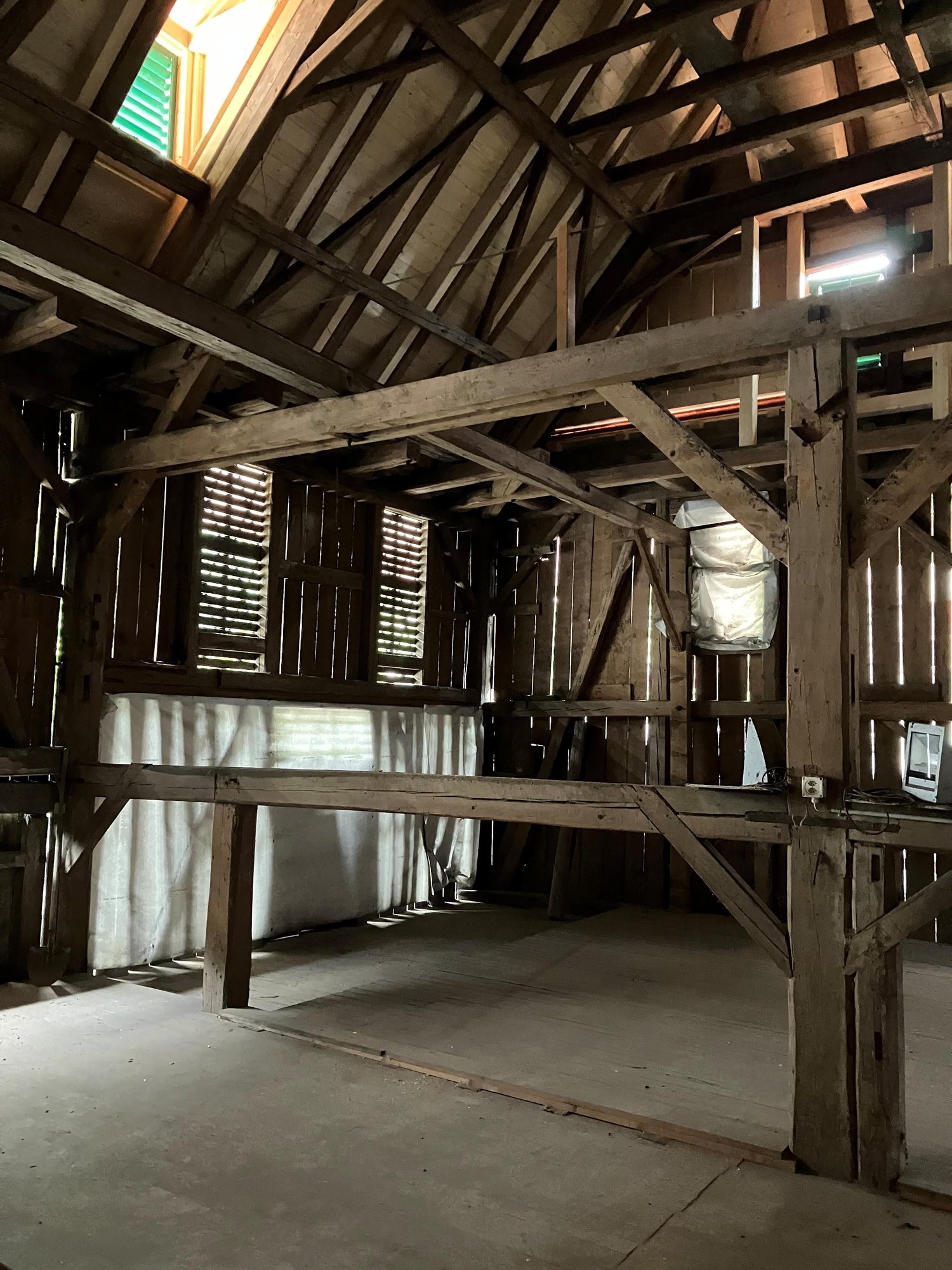 270m² storage room, photo 6 of 8