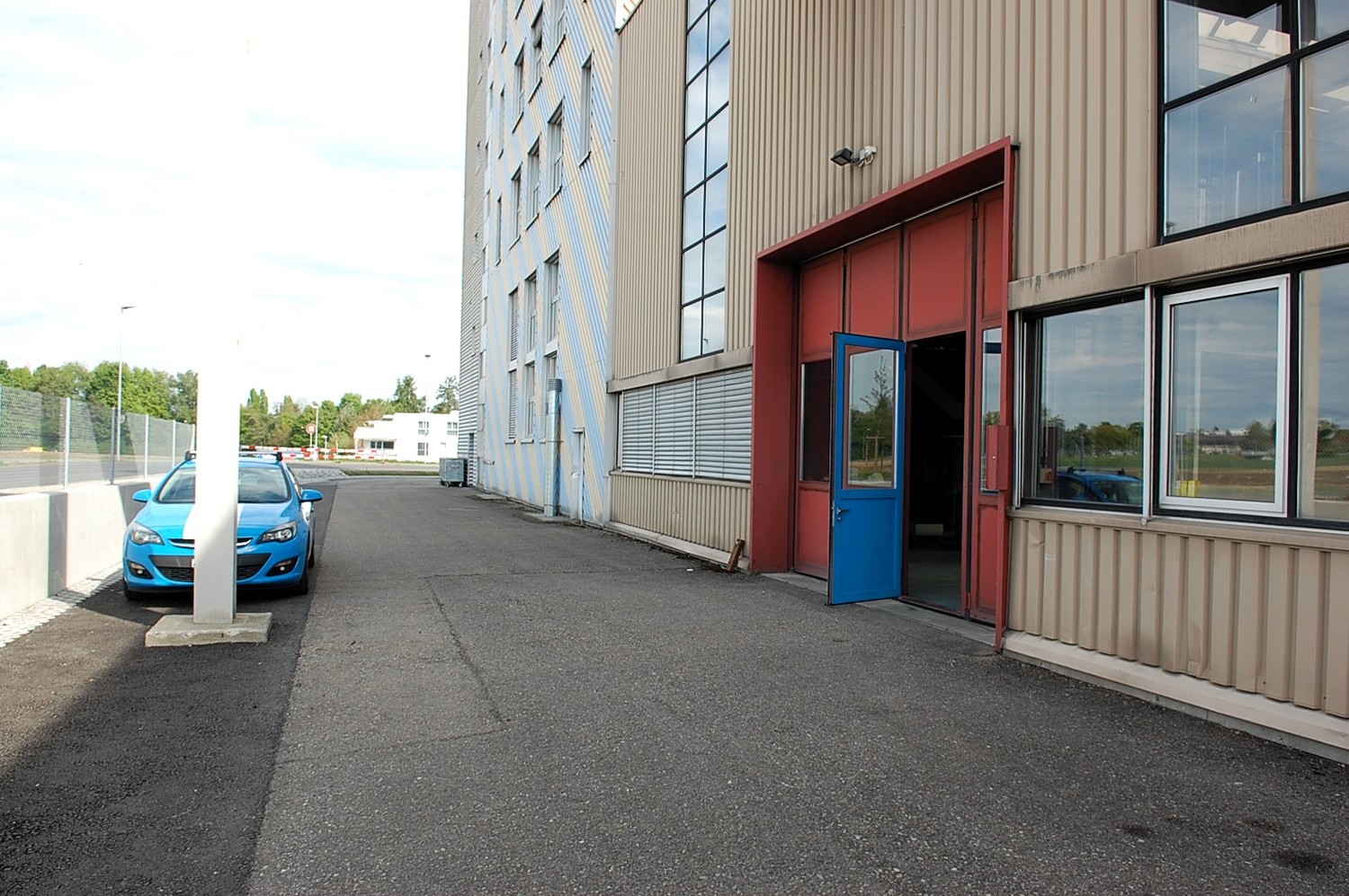 930-1420m² commercial