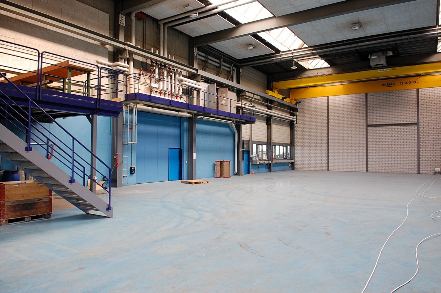 930-1420m² commercial