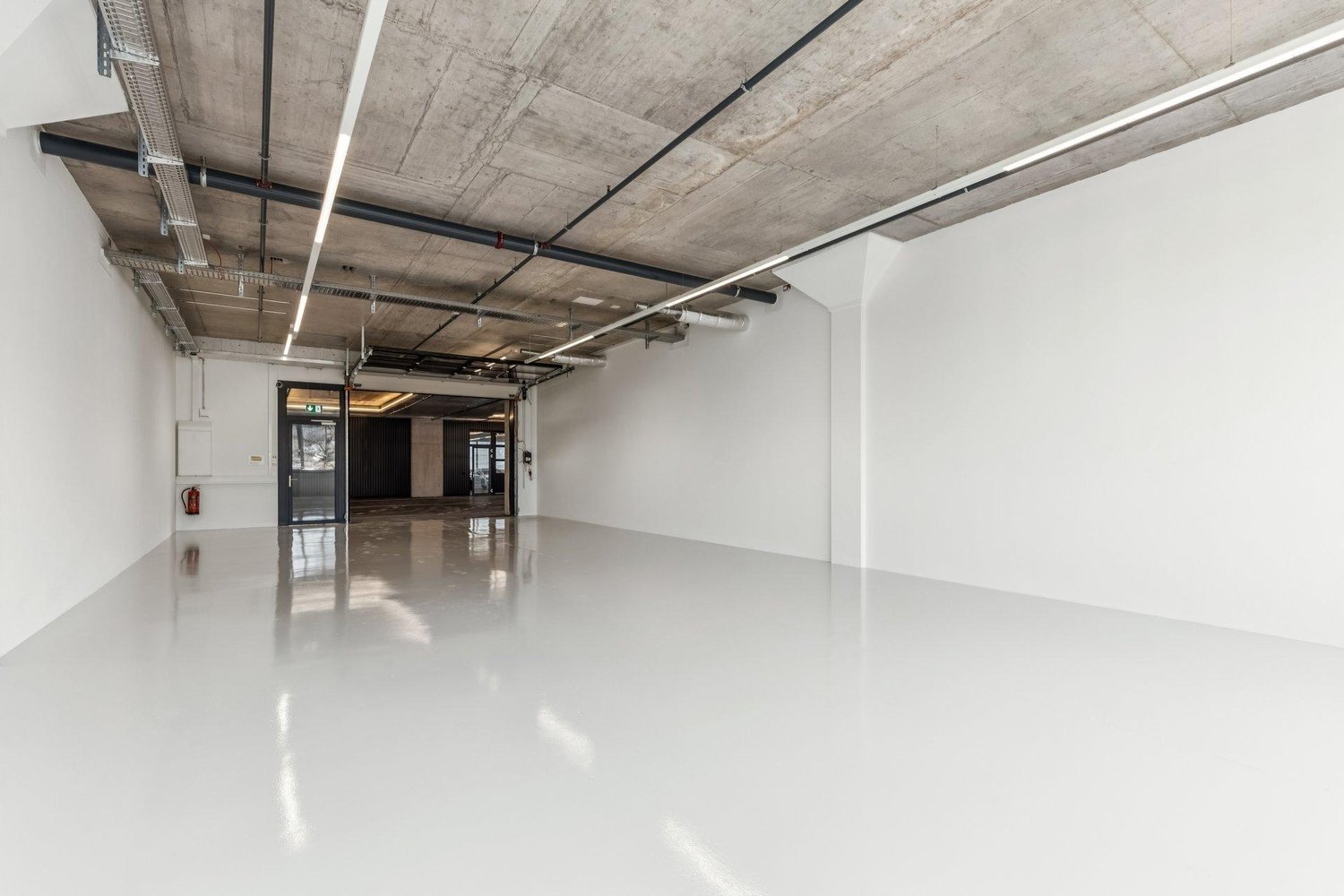 130m² commercial, photo 2 of 8