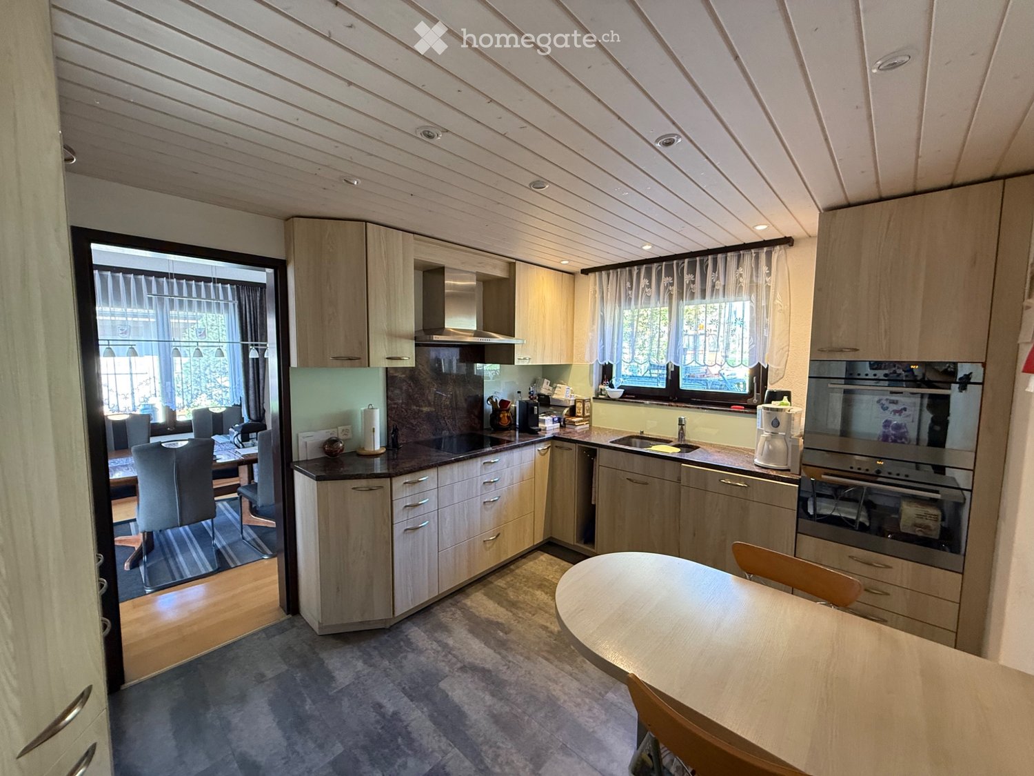 6 rooms apartment, photo 2 of 4