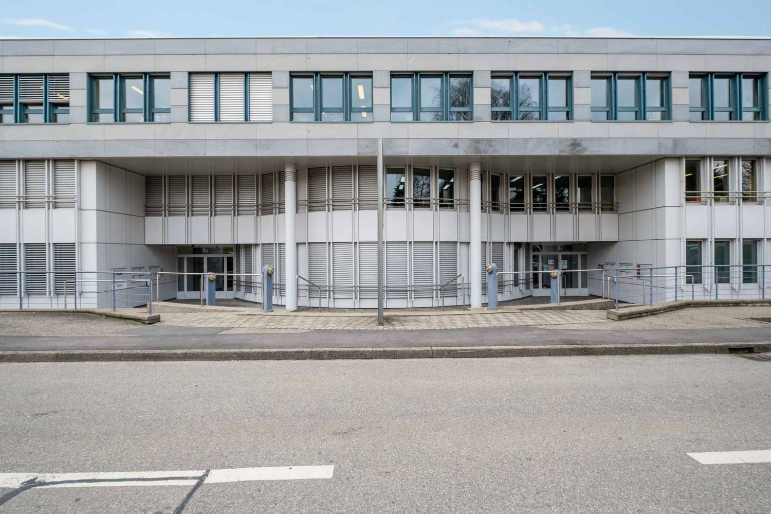 484m² office, photo 2 of 5