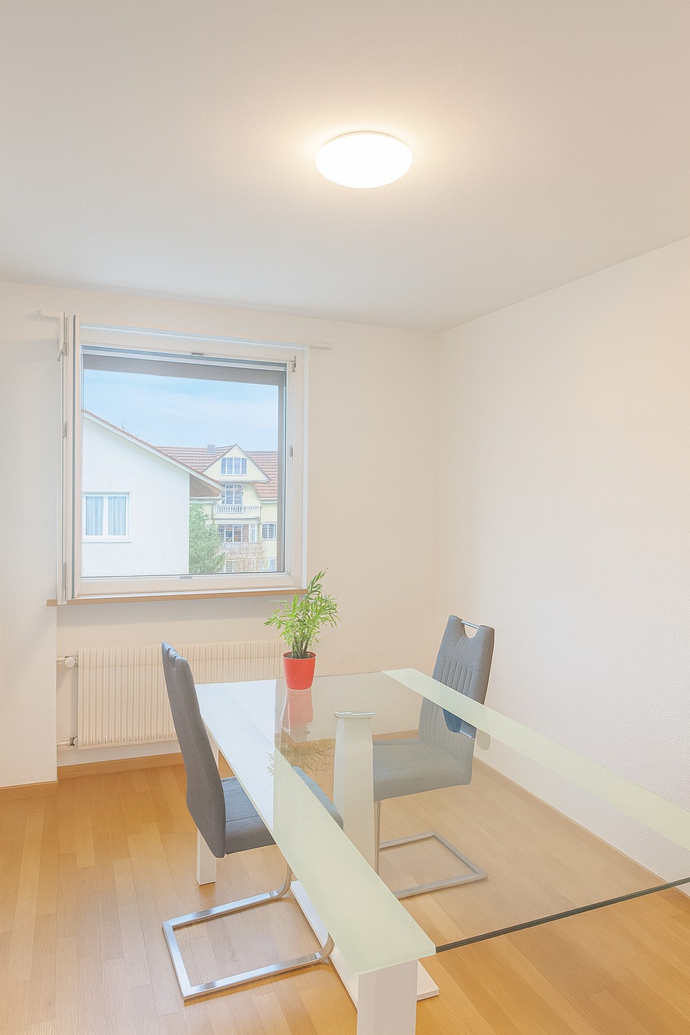 4 rooms apartment, photo 8 of 9