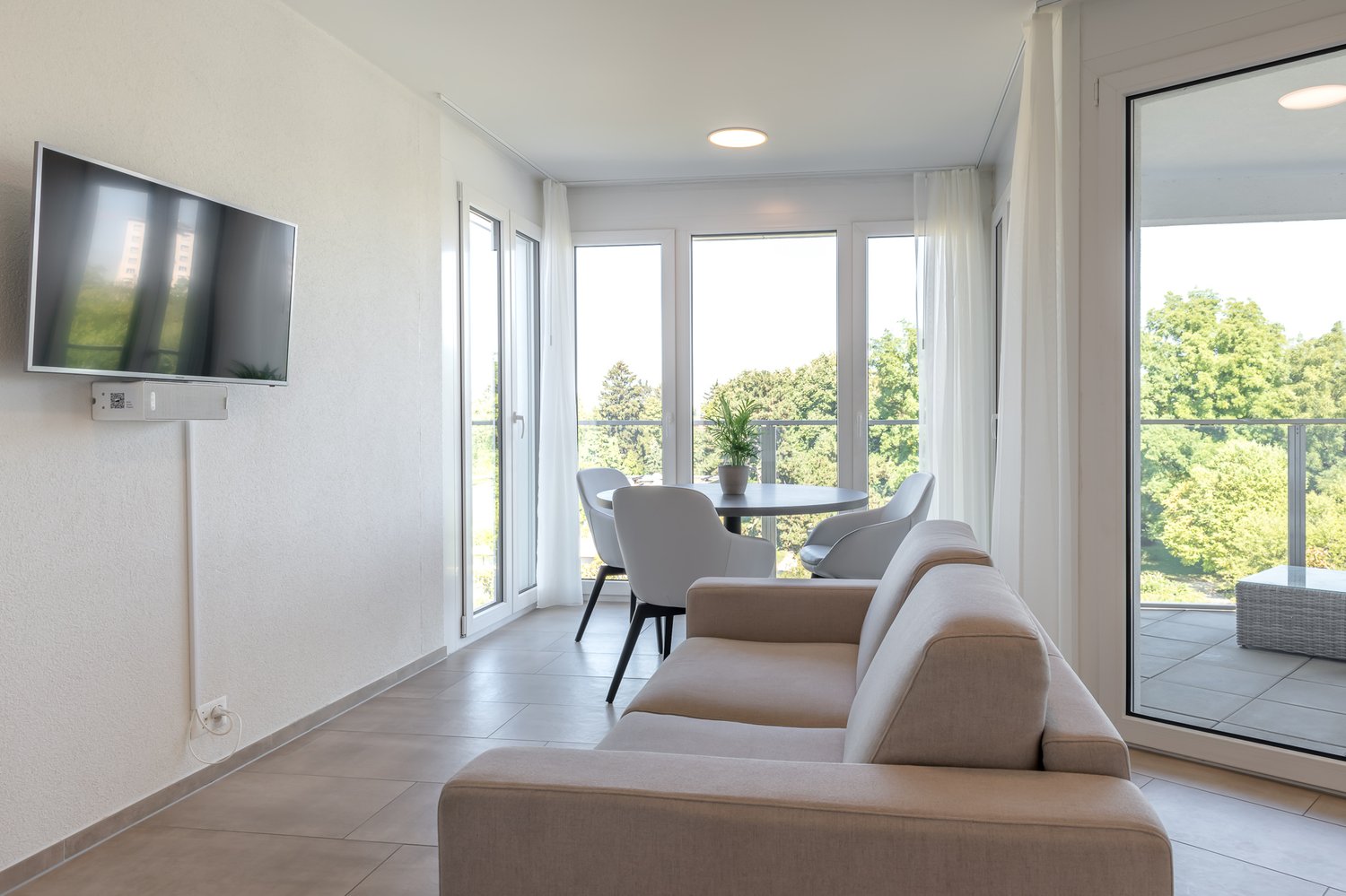 2 ½ rooms furnished flat