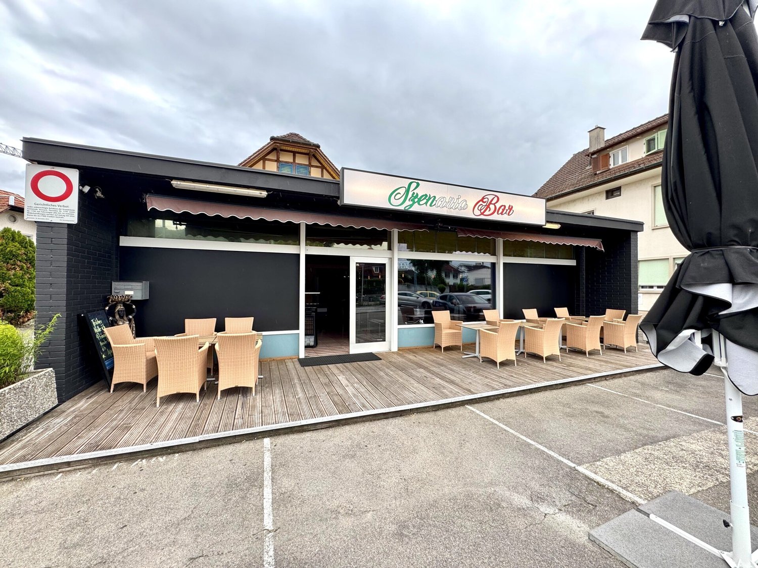 Bar di 167m²