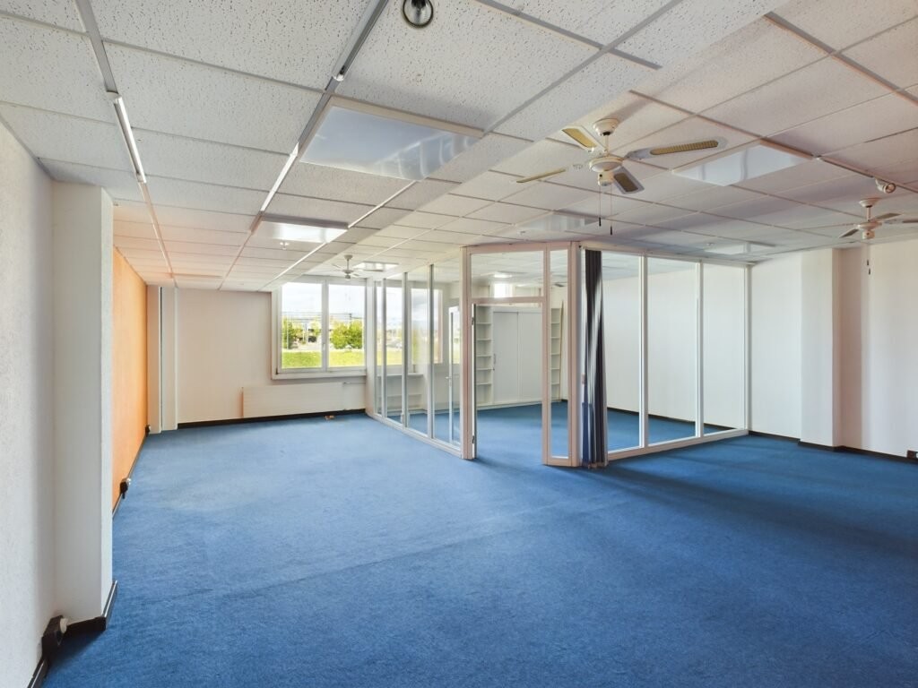 Office, photo 1 of 3