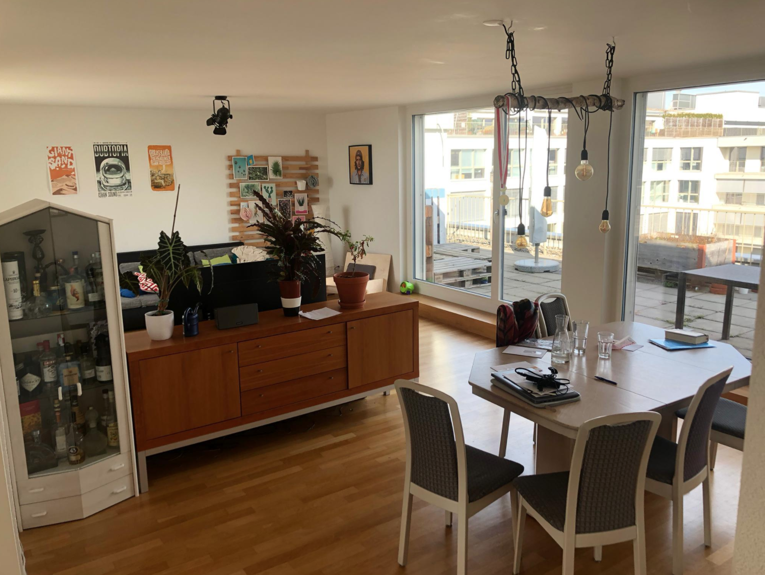Camera in un appartamento condiviso
