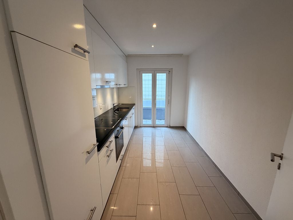 3 rooms apartment, photo 3 of 7