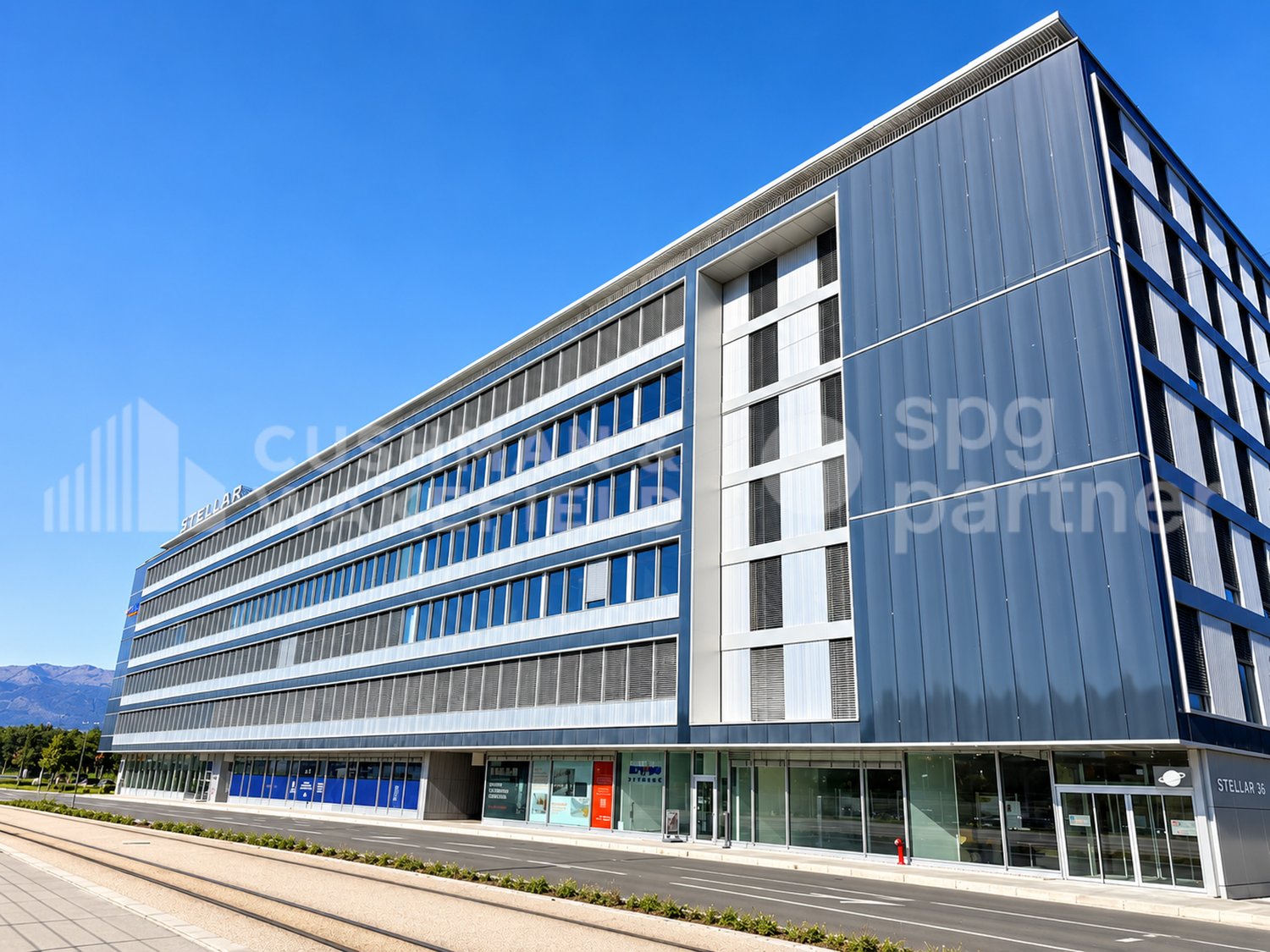 500m² commercial