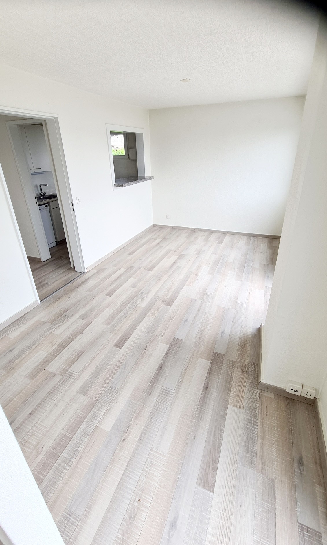 3 rooms attic flat