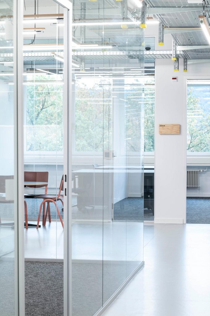 6000m² laboratory, photo 1 of 7