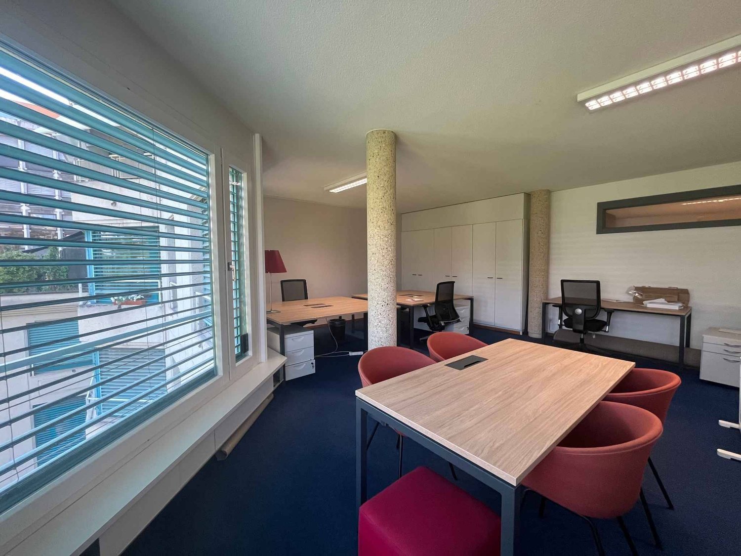 140m² office