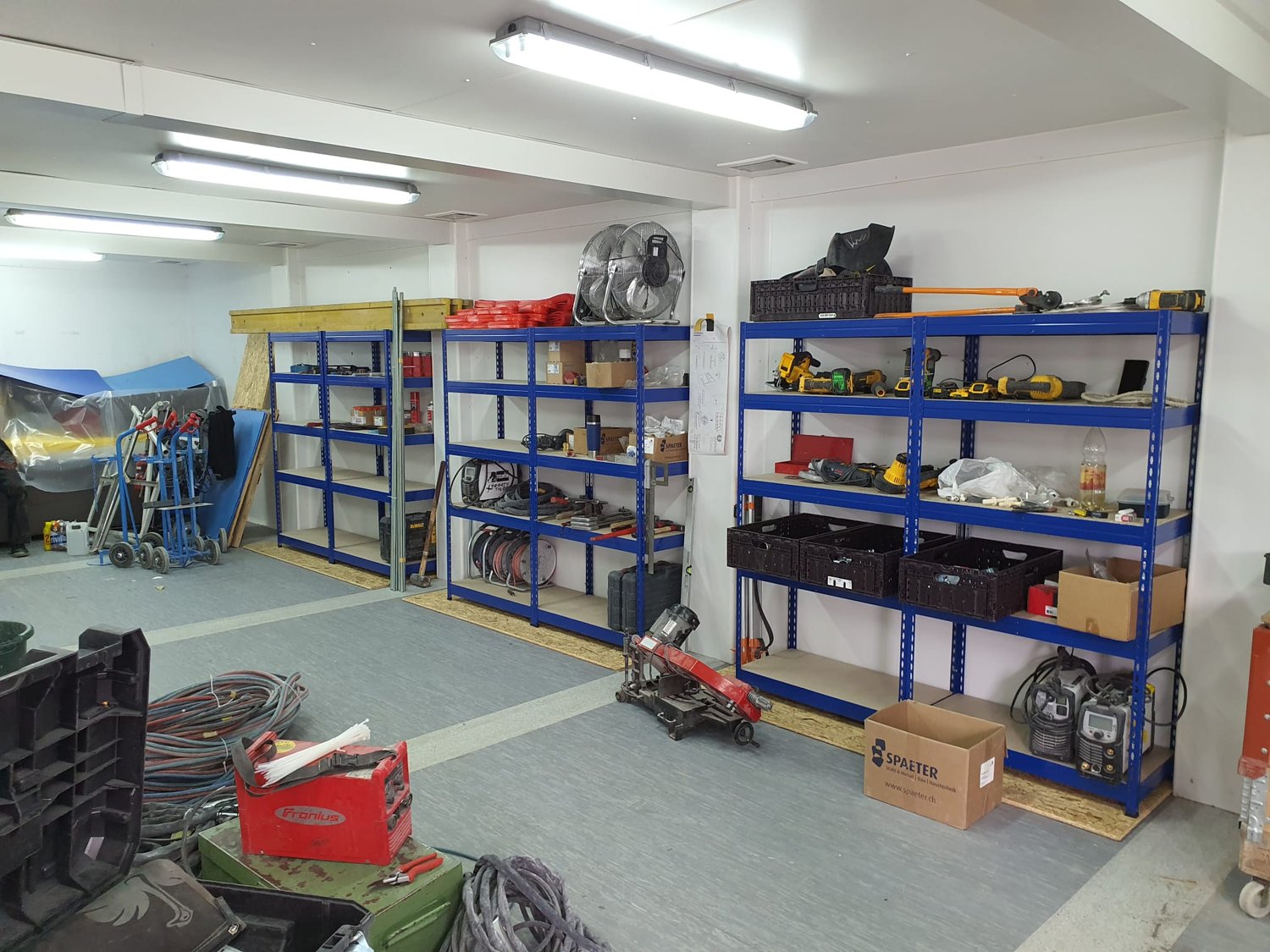 Locale di deposito di 49m²