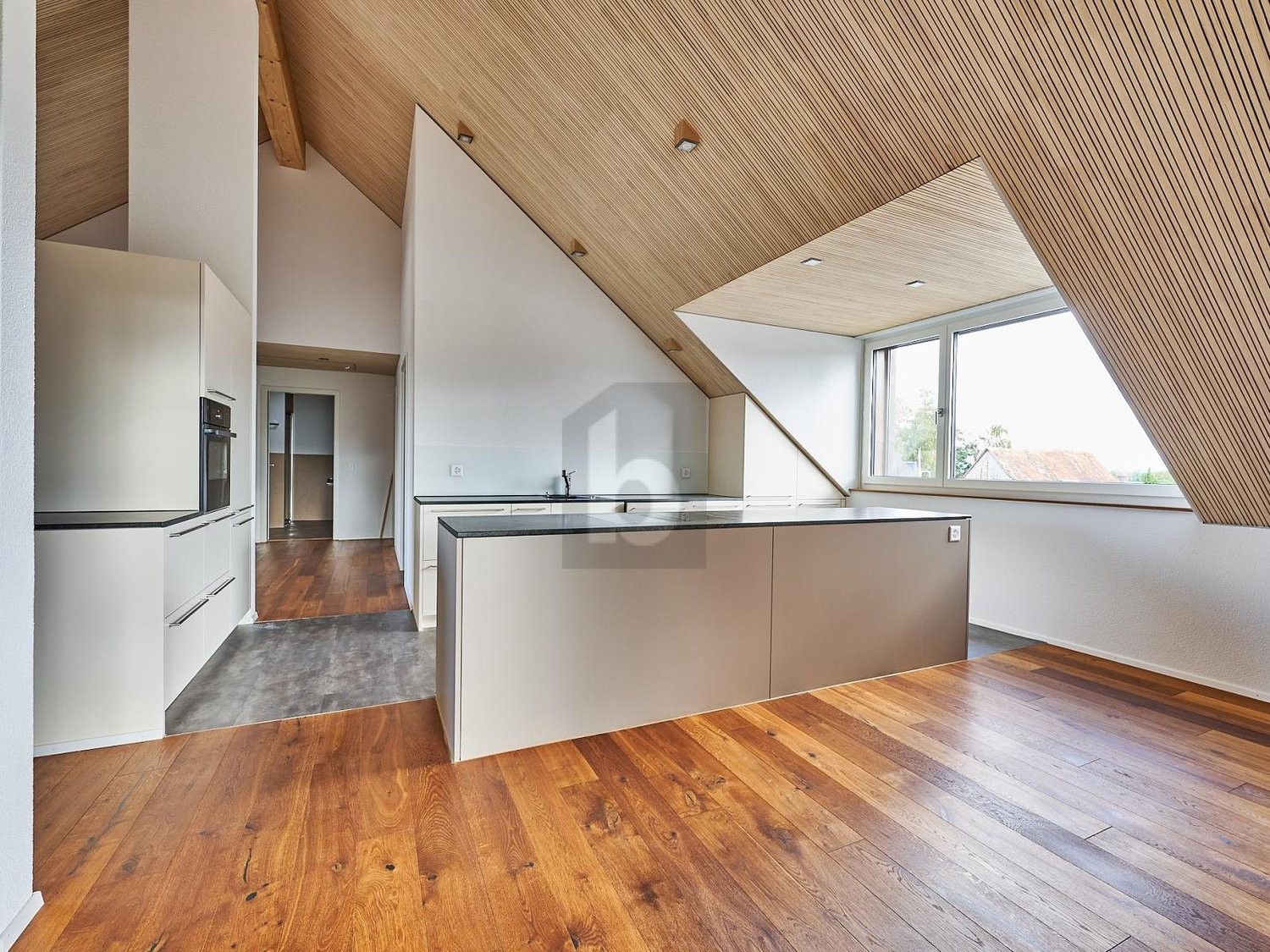 4 ½ rooms roof flat, photo 2 of 4