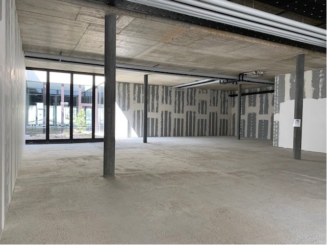 317m² commercial, photo 3 of 6