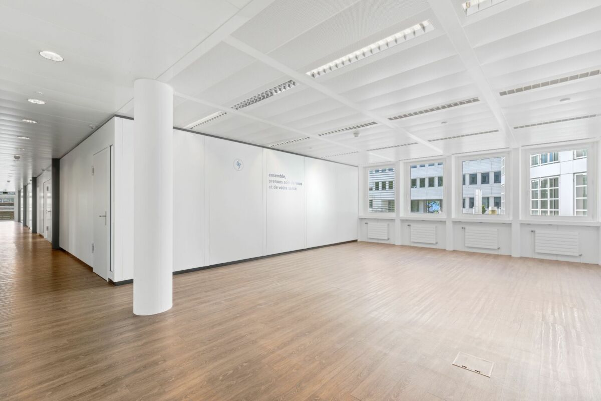 300m² office, photo 5 of 10