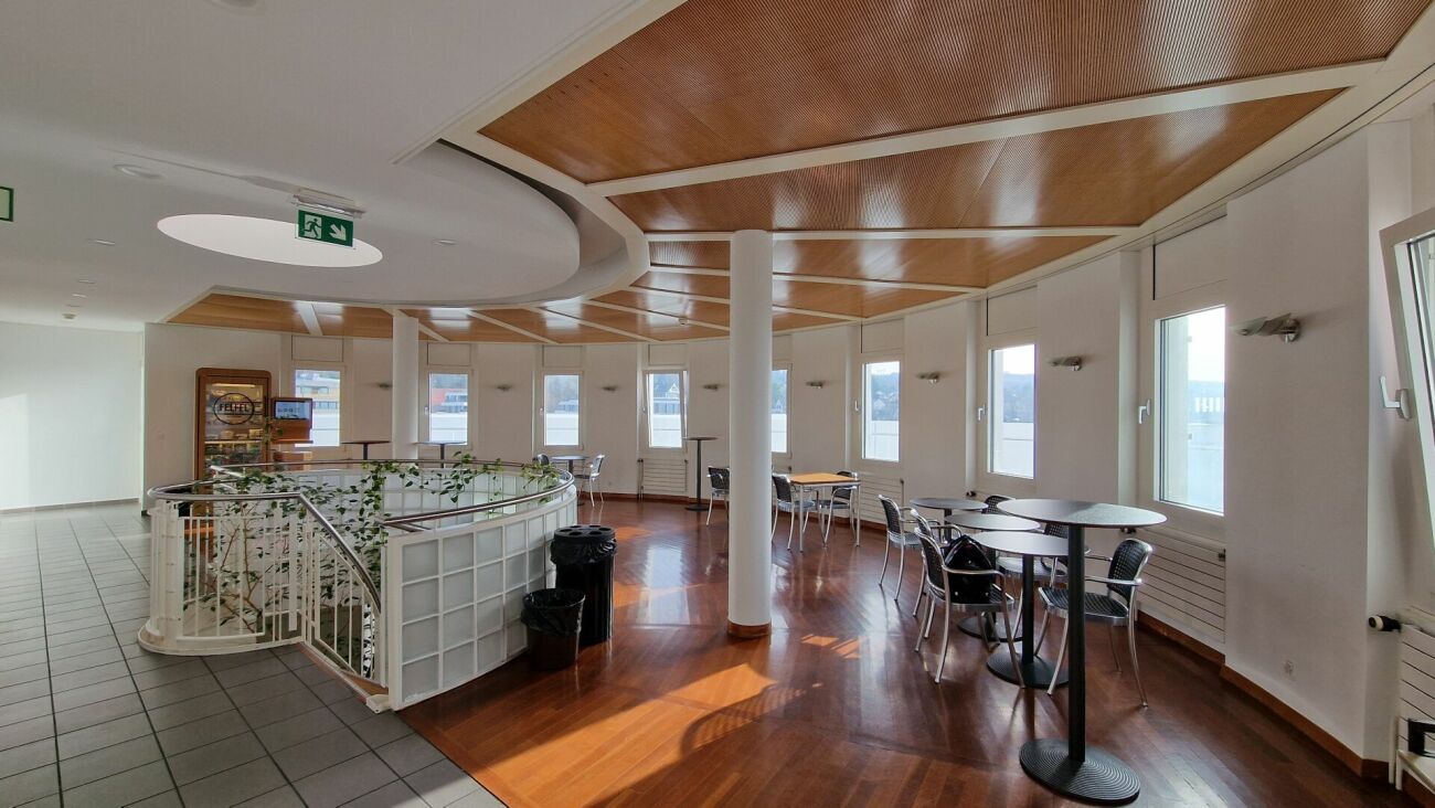 300m² office, photo 6 of 10