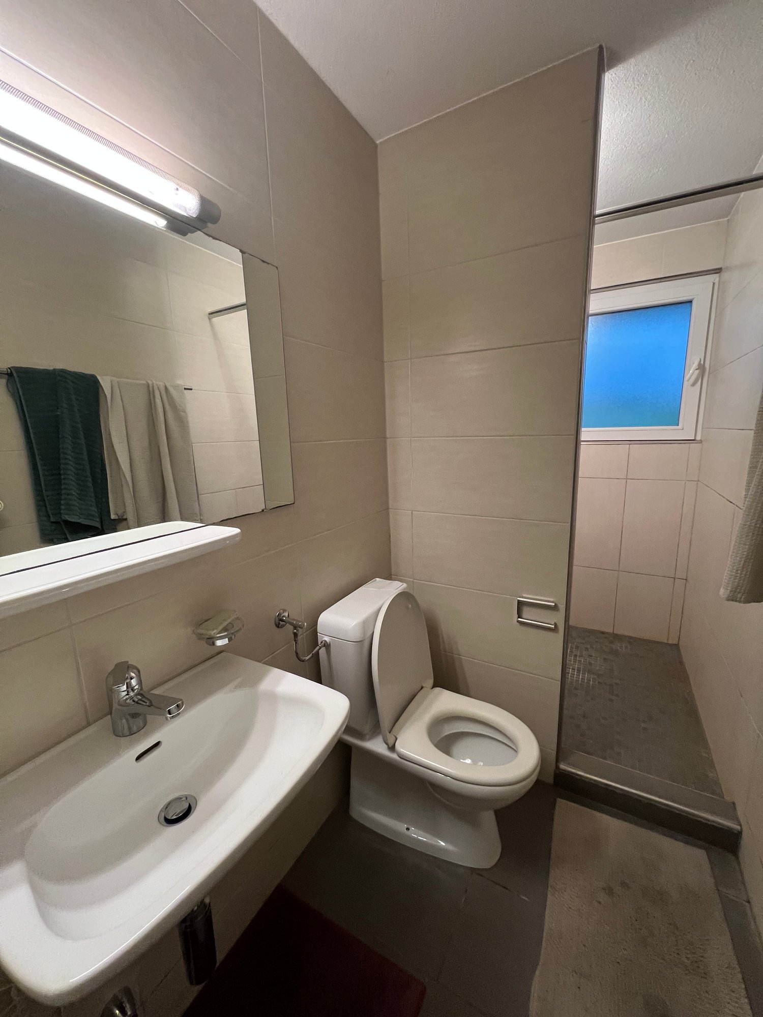 1 room furnished flat, photo 4 of 4