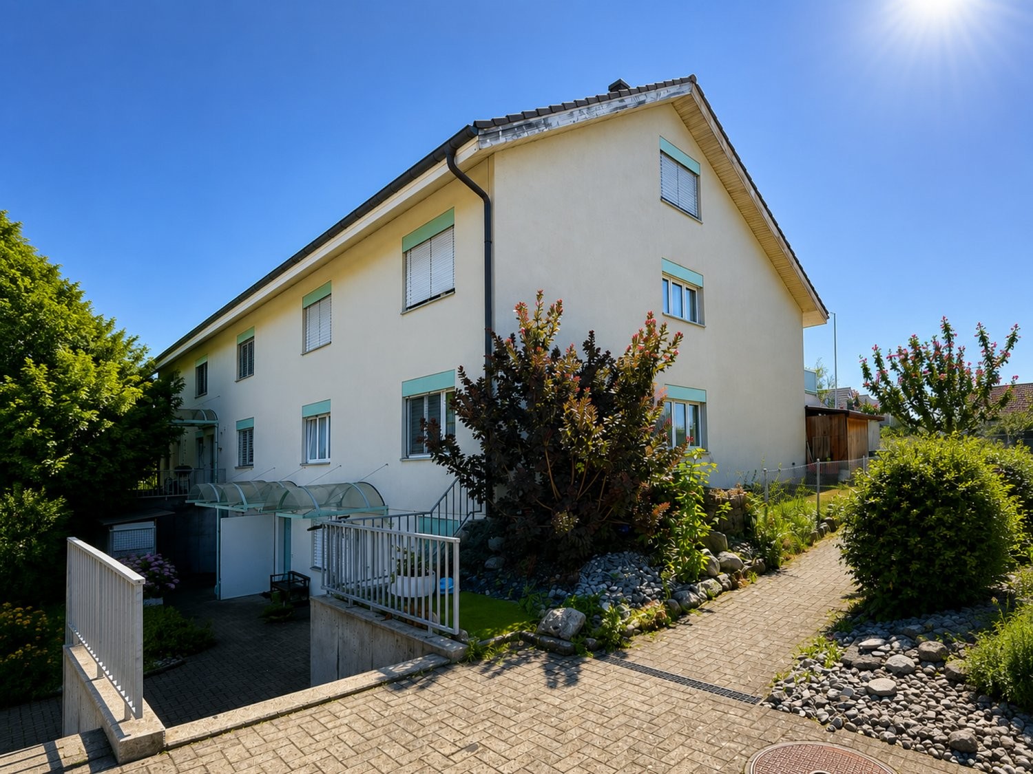 5 ½ rooms row house, photo 1 of 10