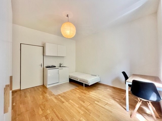 1 room single room, photo 3 of 5