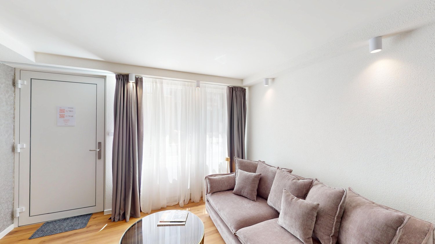 2 rooms apartment, photo 2 of 10