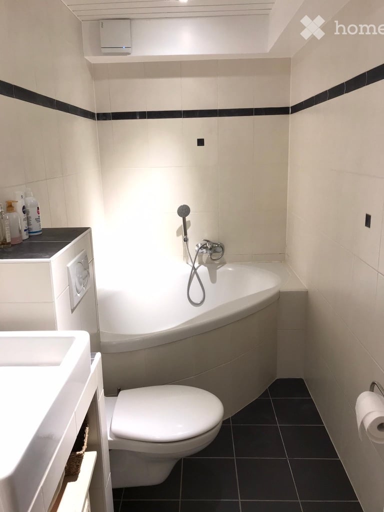 1 room single room