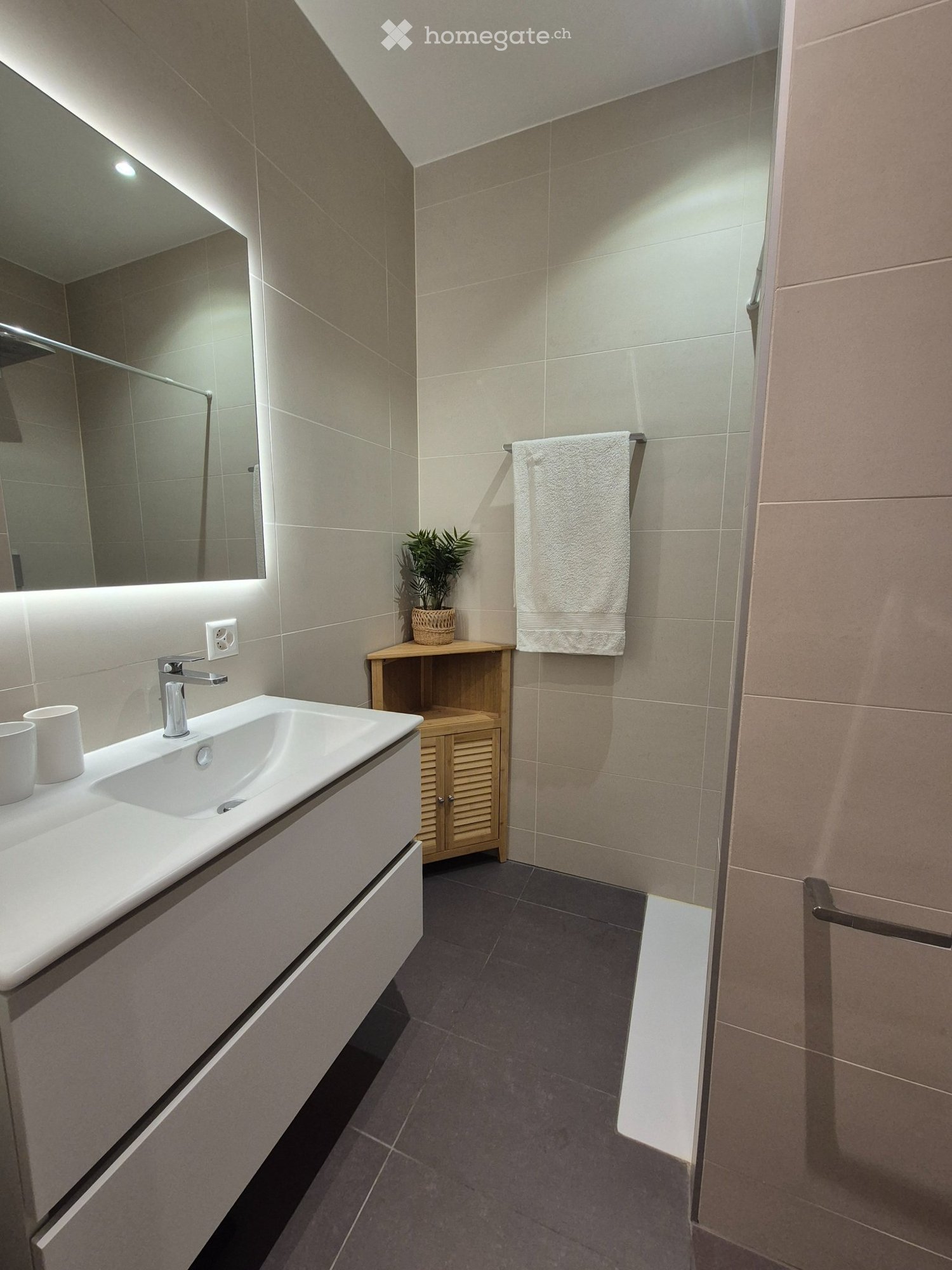 3 rooms apartment