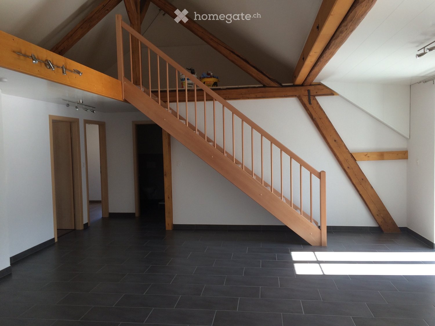 5 rooms apartment, photo 2 of 5
