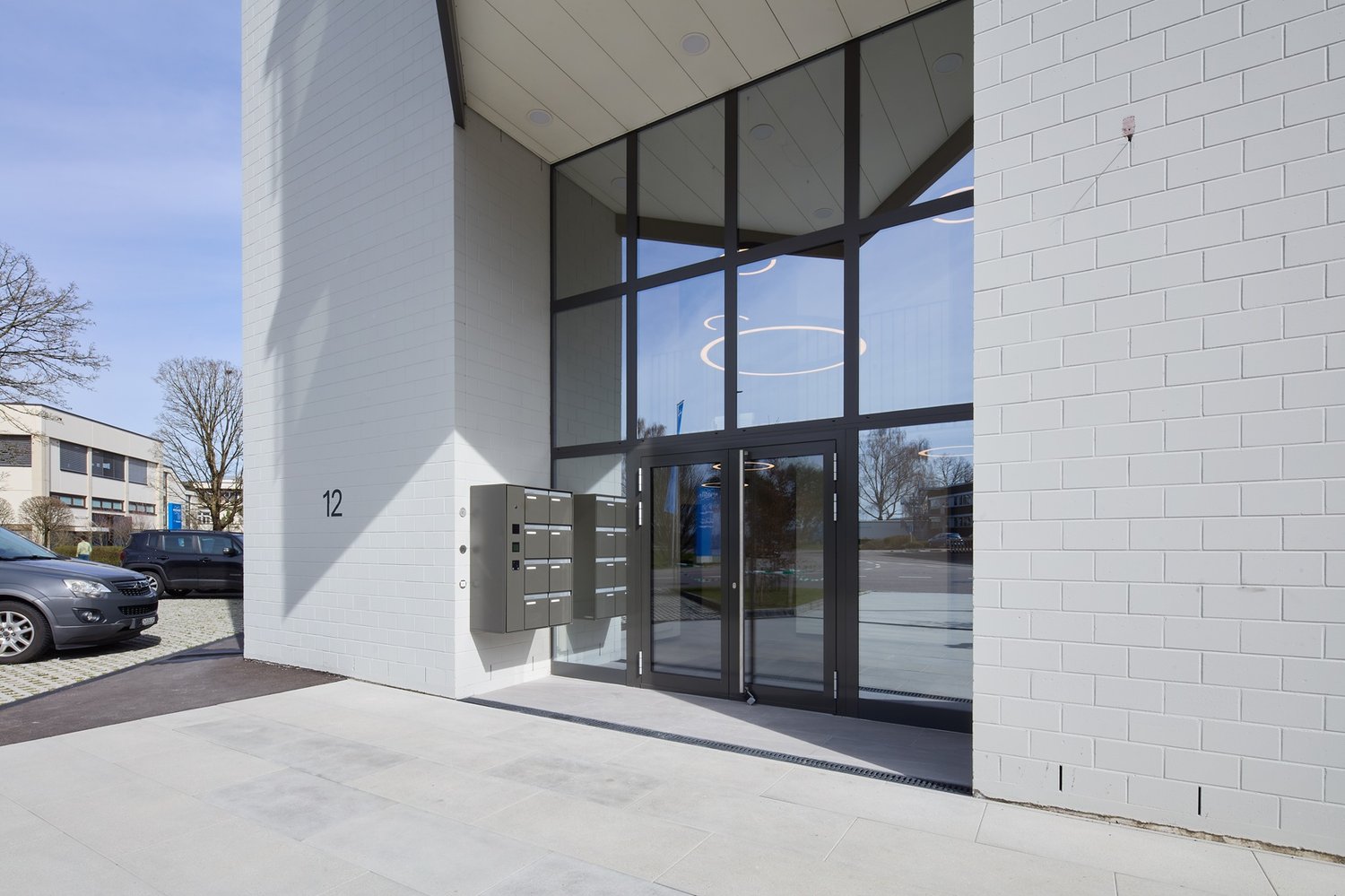 172m² commercial